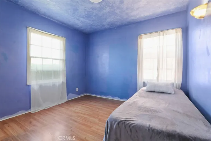 Light bright Bedroom 2