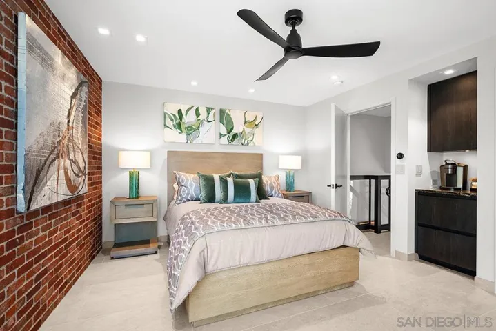 555 Front Street 204, San Diego, California 92101