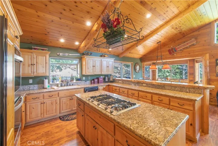301 Starlight, Big Bear Lake, California 92315