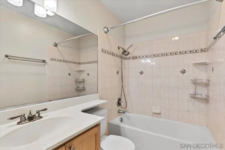 5006 Ducos 119, San Diego, California 92124