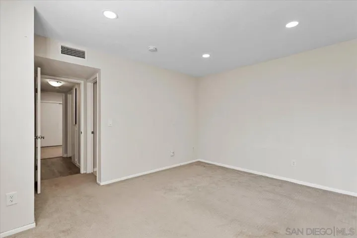 5006 Ducos 119, San Diego, California 92124
