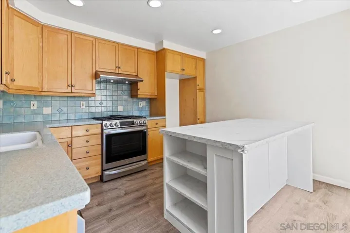 5006 Ducos 119, San Diego, California 92124