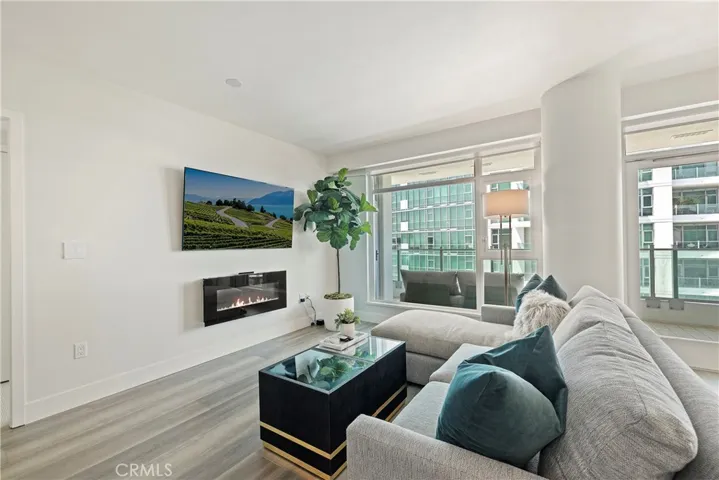 3141 Michelson 907e, Irvine, California 92612