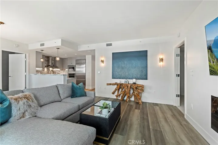 3141 Michelson 907e, Irvine, California 92612