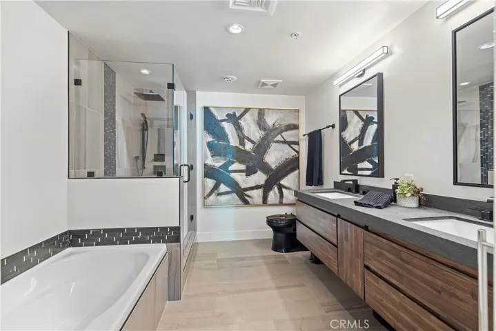 3141 Michelson 907e, Irvine, California 92612