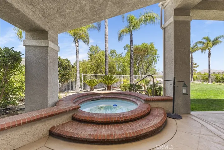 23050 Donnoch Court, Murrieta, California 92562