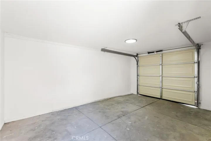 1 car garage