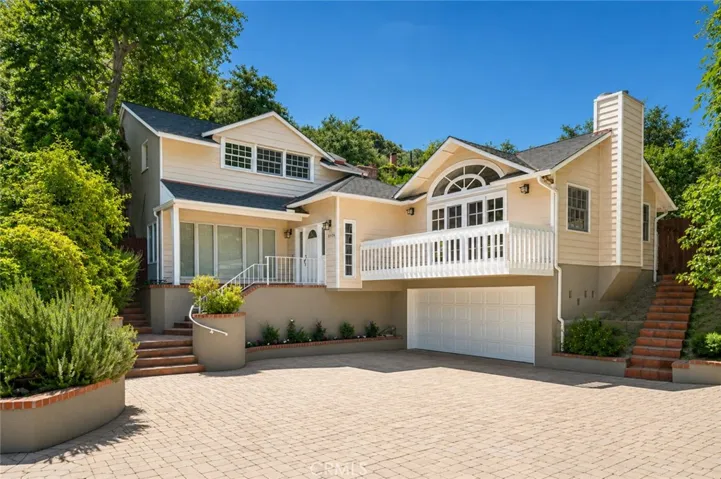 14934 Stonesboro Place, Sherman Oaks, California 91403