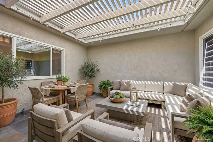 Interior patio great expanded living space