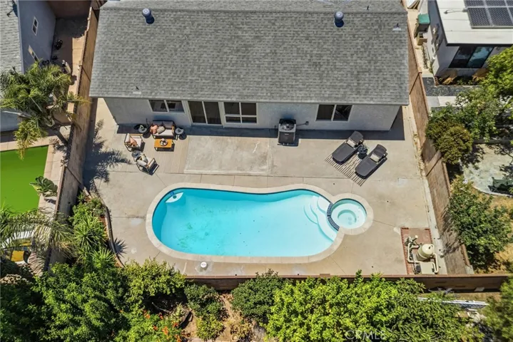 28116 Oaklar, Saugus, California 91350