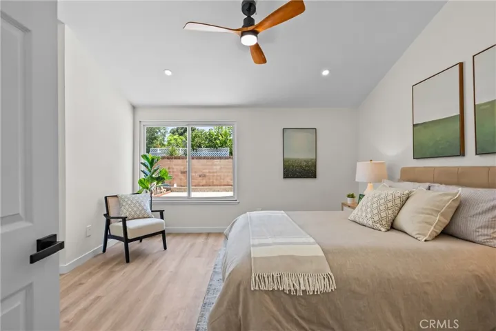 28116 Oaklar, Saugus, California 91350