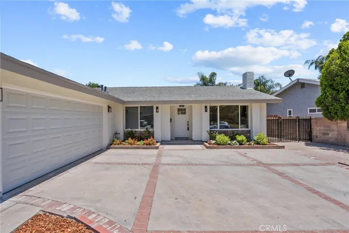 28116 Oaklar, Saugus, California 91350