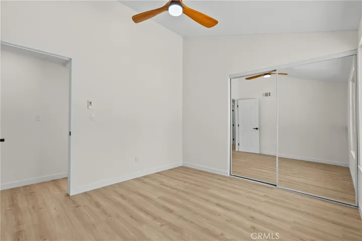 28116 Oaklar, Saugus, California 91350