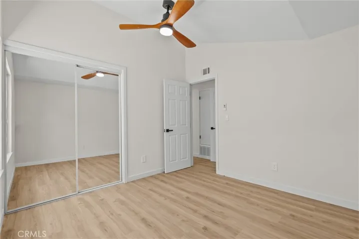 28116 Oaklar, Saugus, California 91350