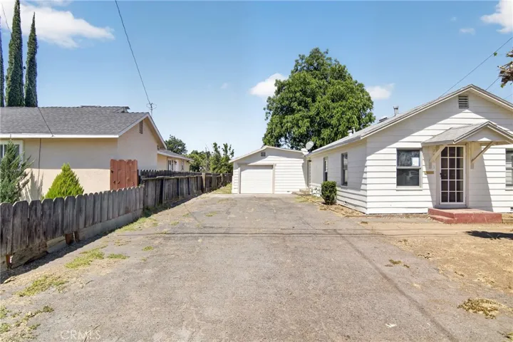 2863 Oleander, Merced, California 95340