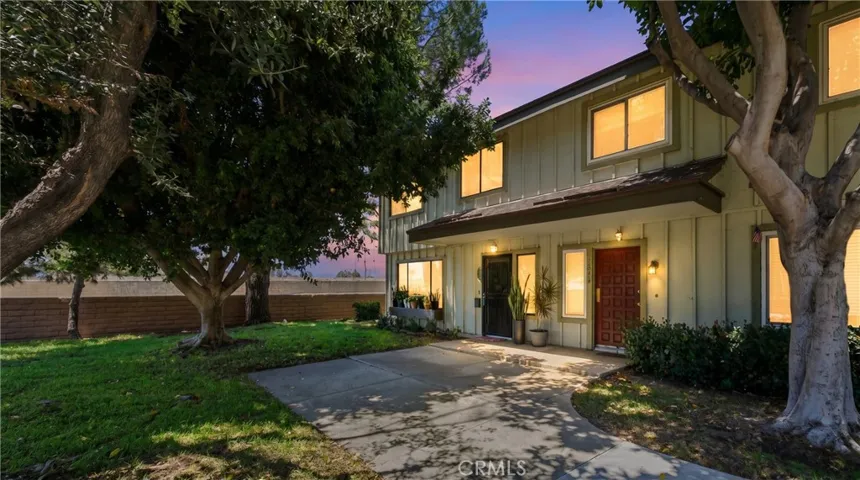 10015 Karmont Avenue, South Gate, California 90280