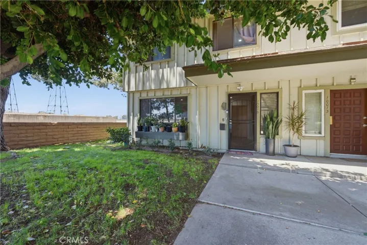 10015 Karmont Avenue, South Gate, California 90280