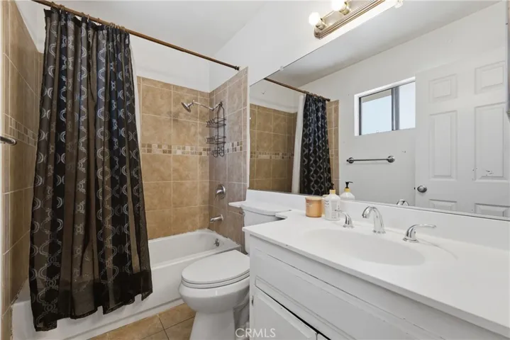 10015 Karmont Avenue, South Gate, California 90280