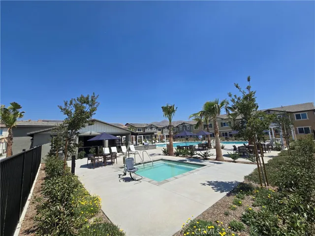 Community Pool!