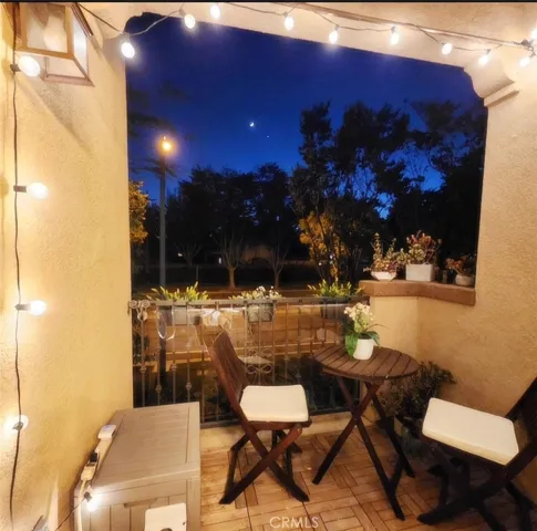 balcony