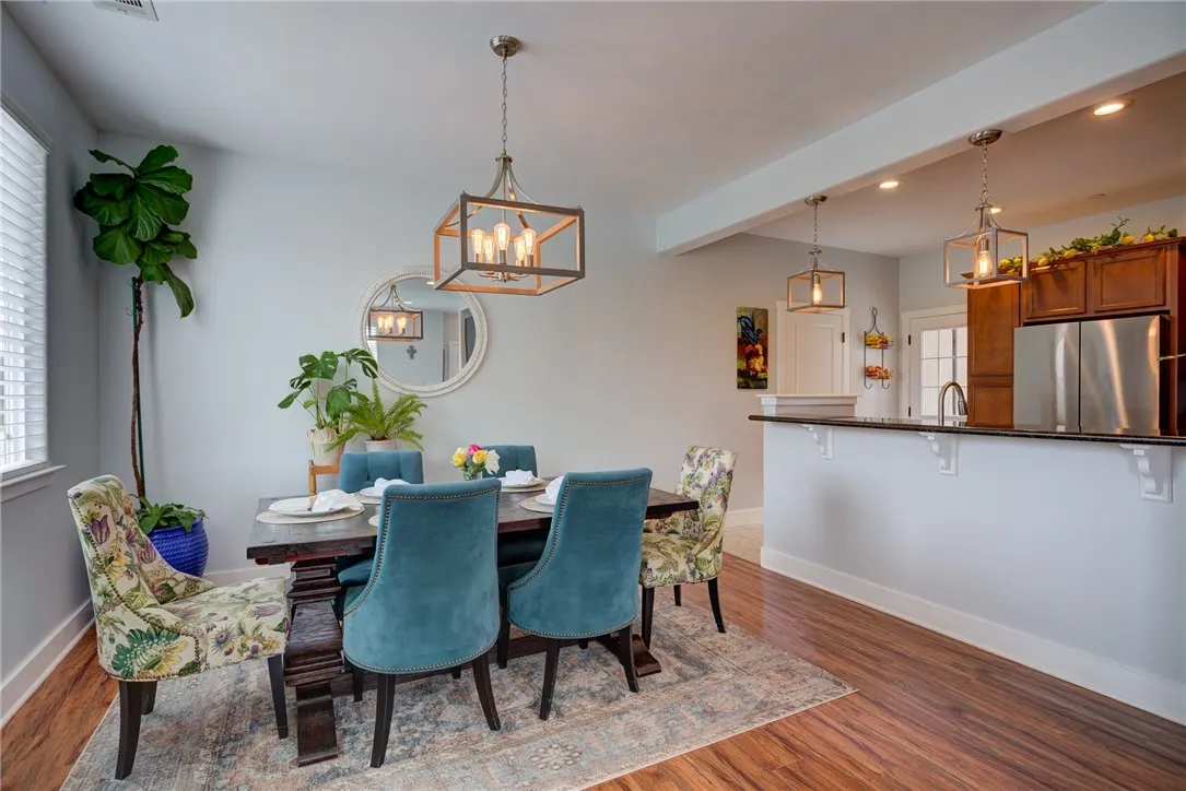 Pendant lighting and kitchen connection Pendant lighting and kitchen connection