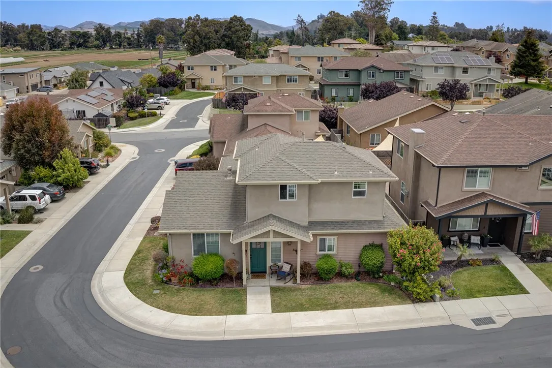 Aerial View highlighting corner setting Aerial View highlighting corner setting