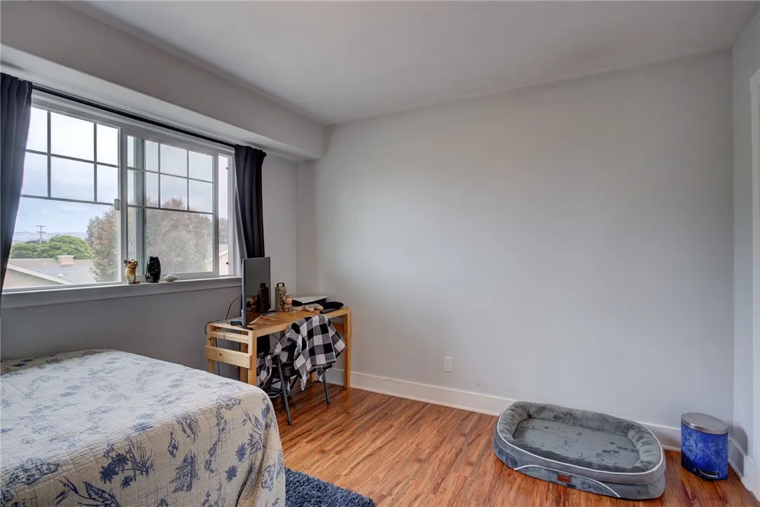 Bedroom 2 with a spacious, bright layout (Upstairs) Bedroom 2 with a spacious, bright layout (Upstairs)