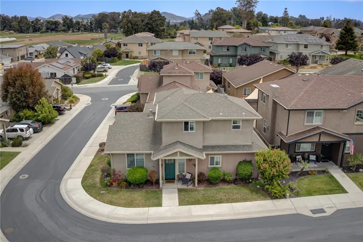 Aerial View highlighting corner setting