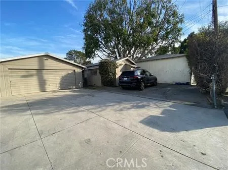 4845 1/2 Agnes Avenue, Valley Village, California 91607