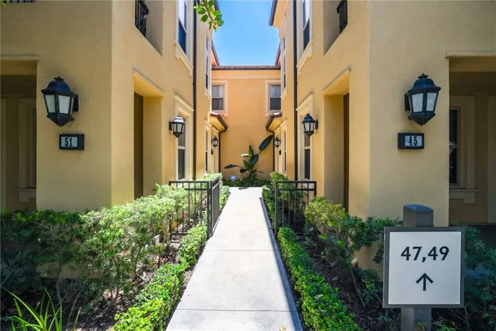 47 Mayfair, Irvine, California 92620