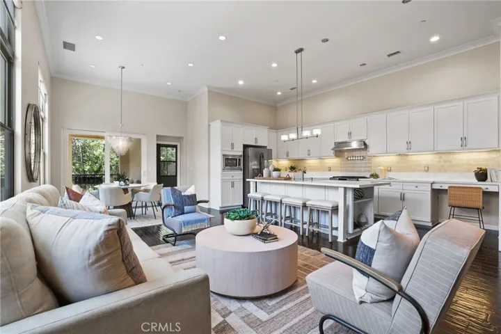 47 Mayfair, Irvine, California 92620