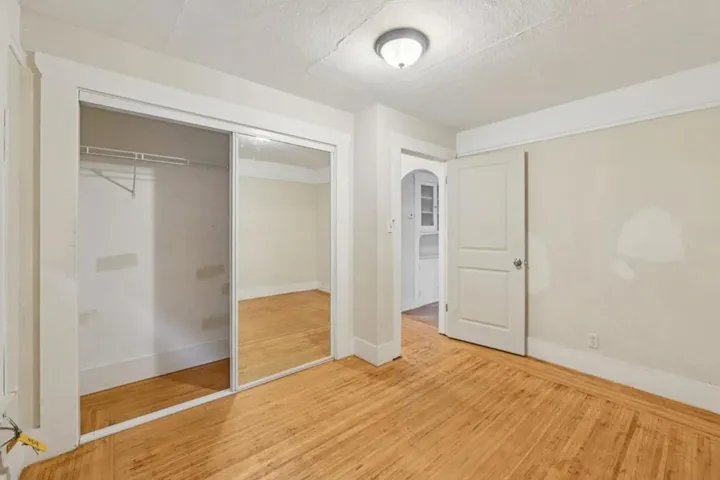 5826 Avenal Avenue, Oakland, California 94605