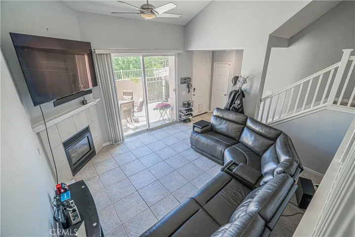 25708 Holiday Circle B, Stevenson Ranch, California 91381