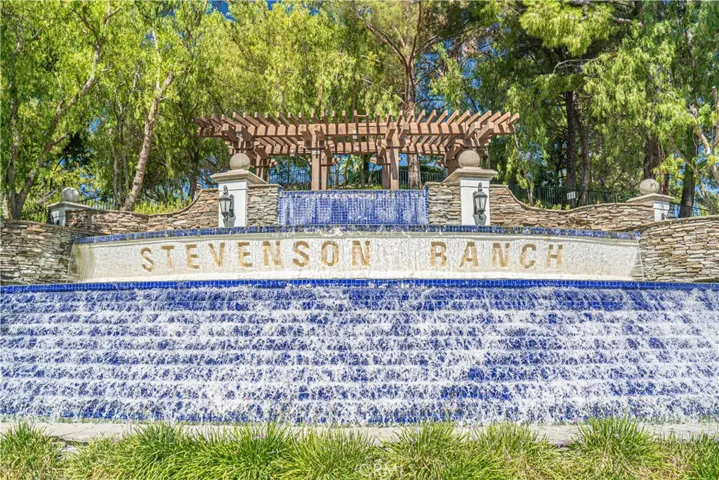 25708 Holiday Circle B, Stevenson Ranch, California 91381