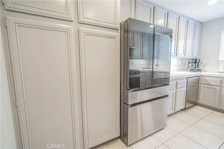 25708 Holiday Circle B, Stevenson Ranch, California 91381