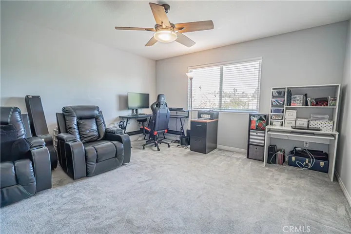Bed 2 / Office