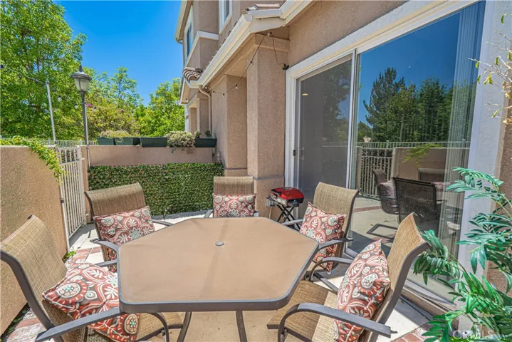 25708 Holiday Circle B, Stevenson Ranch, California 91381