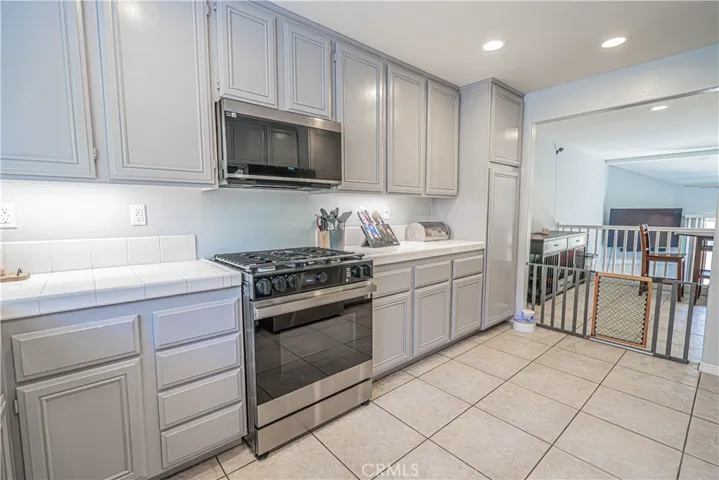 25708 Holiday Circle B, Stevenson Ranch, California 91381