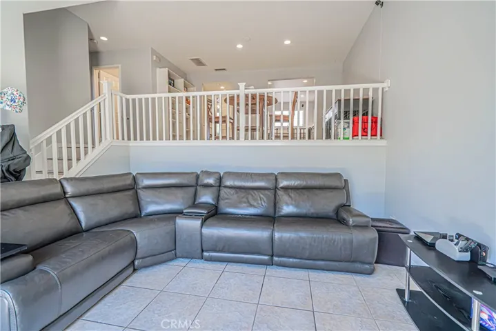 25708 Holiday Circle B, Stevenson Ranch, California 91381