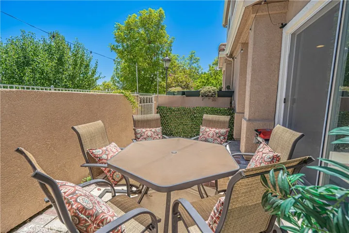 25708 Holiday Circle B, Stevenson Ranch, California 91381