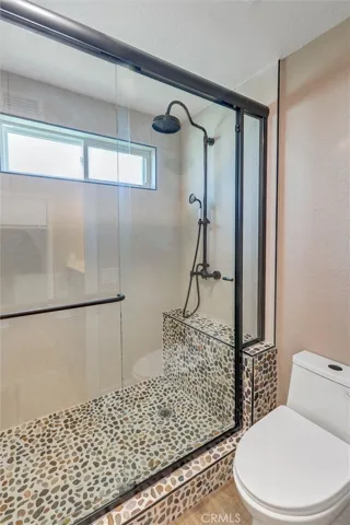 Upstairs Master Full Bathroom