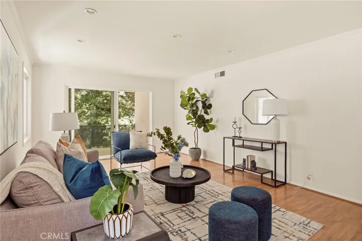 1231 N Columbus, Glendale, California 91202