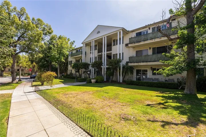1231 N Columbus, Glendale, California 91202