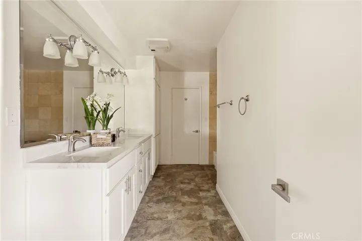 1231 N Columbus, Glendale, California 91202