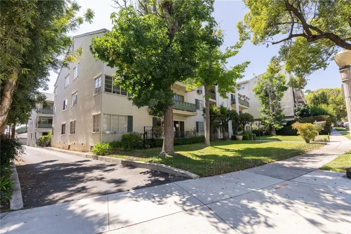 1231 N Columbus, Glendale, California 91202