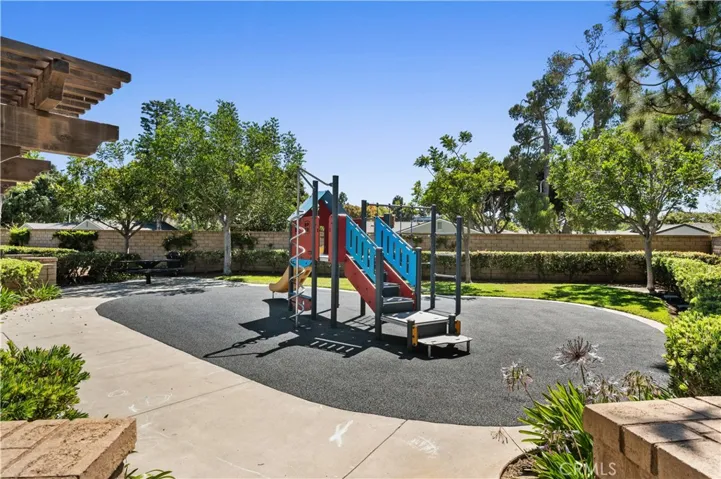 2520 Cornerstone Lane, Costa Mesa, California 92626