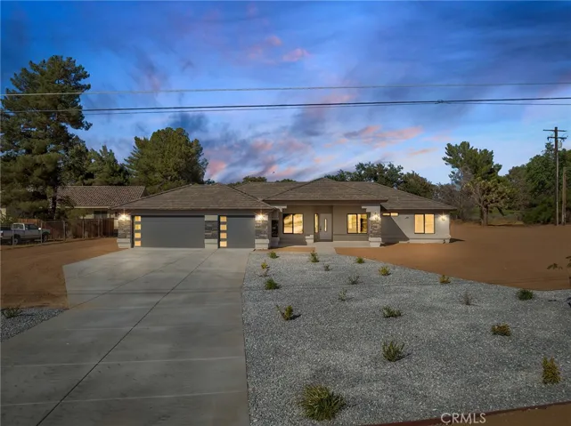 15155 Pocahantas Street, Apple Valley, California 92307