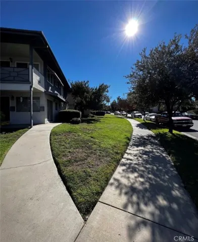 14 Tennessee C, Redlands, California 92373