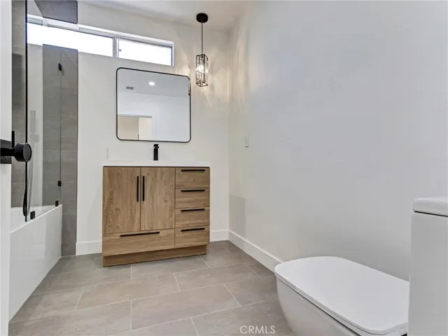 17349 Saticoy, Northridge, California 91325