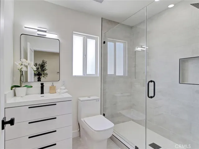 17349 Saticoy, Northridge, California 91325